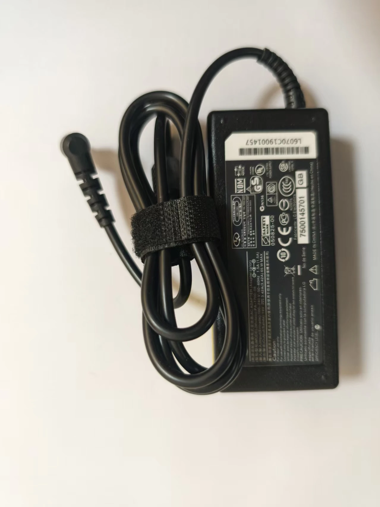 

OEM адаптер переменного и постоянного тока 19 В для LG 34WQ650 34WQ65X 34BQ650 34WQ60A 34WP60C 34WQ650-W 34WQ65X-W 34BQ650-W 34WQ60A-B 34 "монитор Мощность