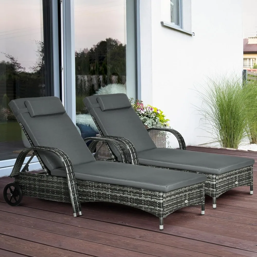 Conjunto de 2 espreguiçadeiras de vime para exterior, encosto ajustável de 5 níveis, espreguiçadeira de piscina de vime PE com rodas, almofada e encosto de cabeça,