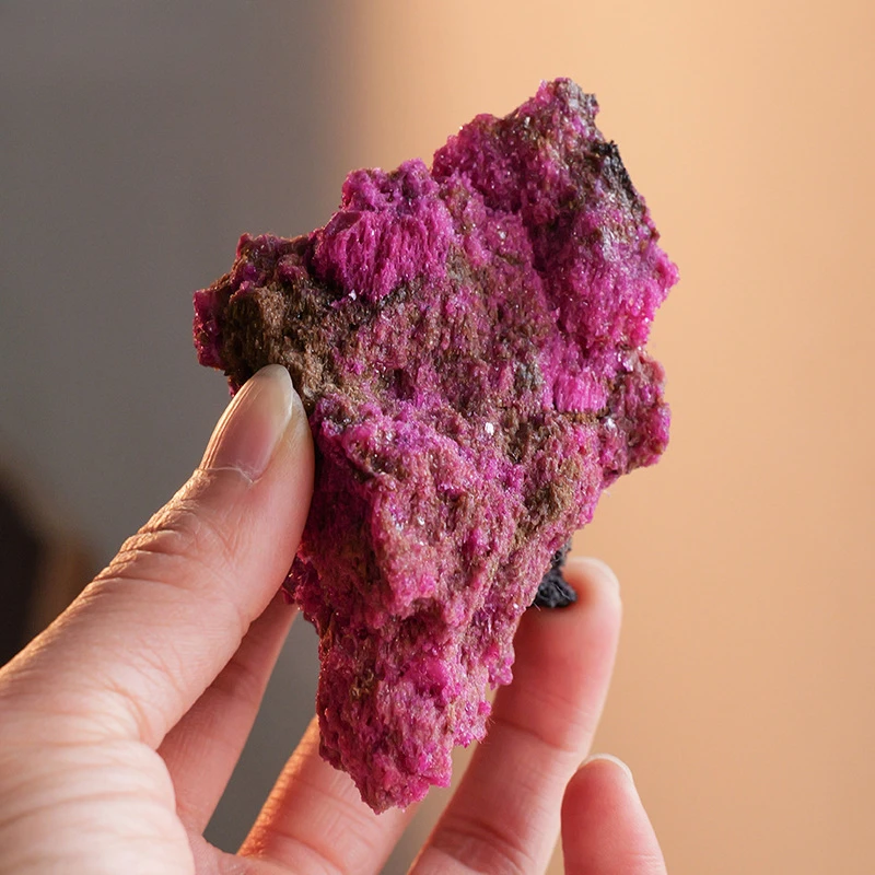 Natural Crystal Ruby Red Corundum Mineral Specimen Aromatherapy Diffuser Stone Crystal Craft Home Decor Fish Tank Aquascape Rock