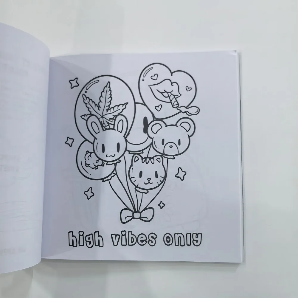 كتاب تلوين للبالغين من Stoner Girl - أنماط جريئة وسهلة ولطيفة، هدية مريحة لحفلات أعياد الميلاد