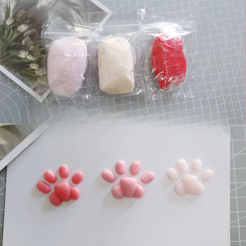 Resin Clay To Make Silicone Mold for Simulated Cat Paw Pads Wool Felt Poke Polymer Clay DIY Animal Paw Modeling Mold
