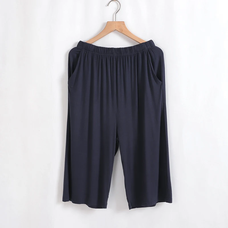 Dark blue cropped pants