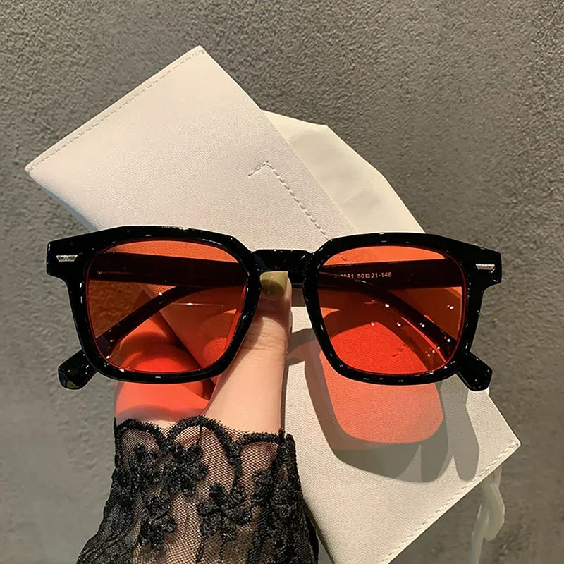 Square Vintage Sunglasses Woman Brand Designer Retro Sun Glasses Female Fashion Rivet Red Blue Mirror Style Oculos De Sol