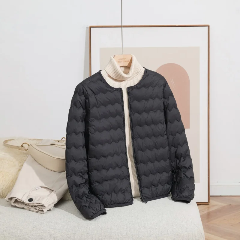 Chaqueta sin cuello nueva ondulada para mujer, chaqueta sencilla a la moda elegante reductora de edad, chaqueta de plumón de pato blanco 90% para otoño e invierno