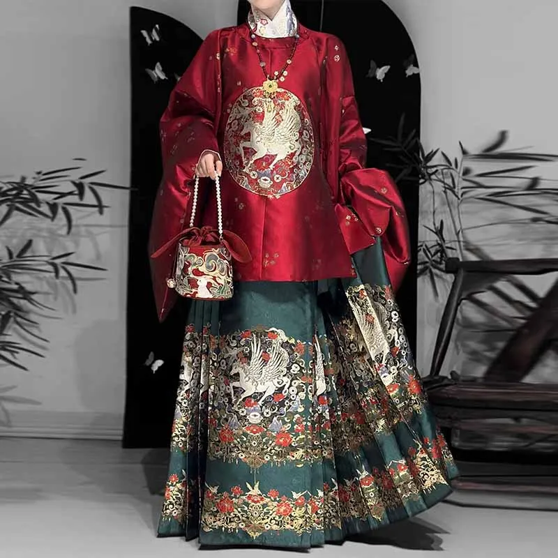

Chinese New Year Costume Women Ming Dynasty Hanfu Horse Face Skirt with O-Neck Outer Red&Black 2pcs Sets Plus Size