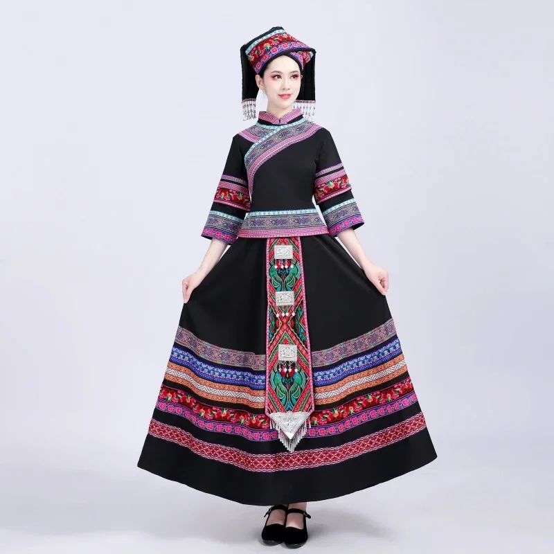 Guangxi Zhuang people March 3 Adult traditional clothing female song festival performance dance dress performance 3-piece set