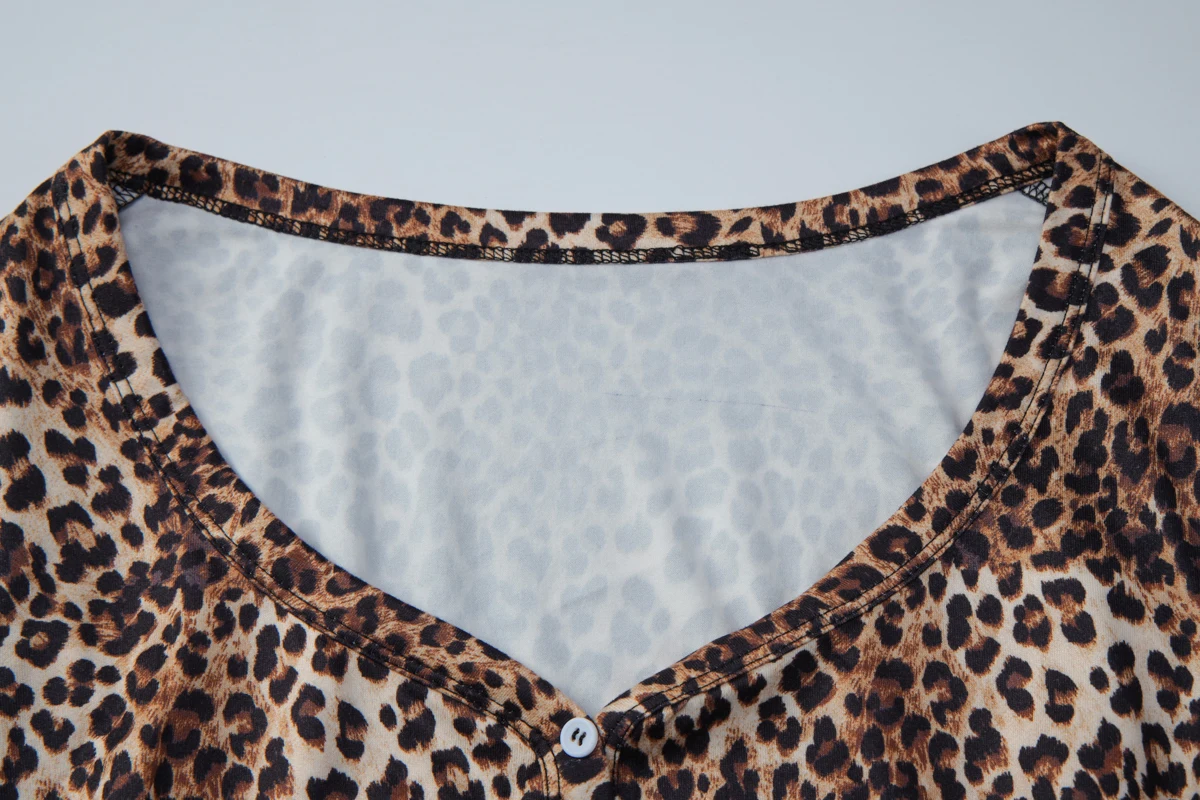 Hugcitar Leopardenmuster 2-teiliges Set Langarm-Knopfleiste Sexy Crop-T-Shirt Top Weite Hose Herbst Damen-Outfits Urlaub Party – Detail 5