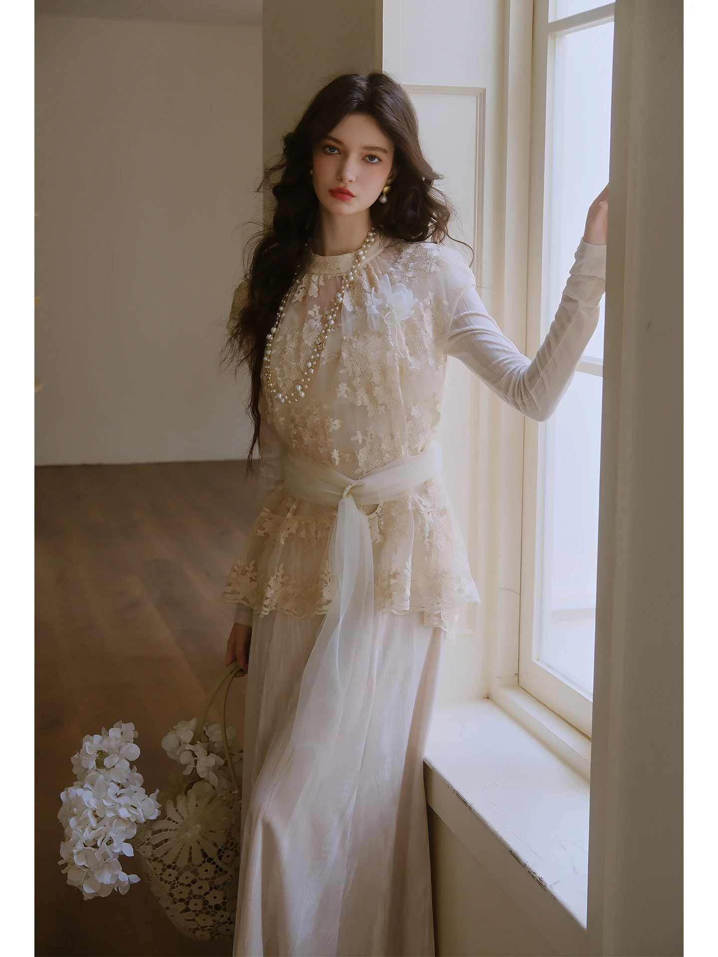 

Новая китайская юбка Terezha: комфортная, приятная к телу, облегающая, из кружевной ткани, с V-образным вырезом, длинными рукавами, А-силуэта