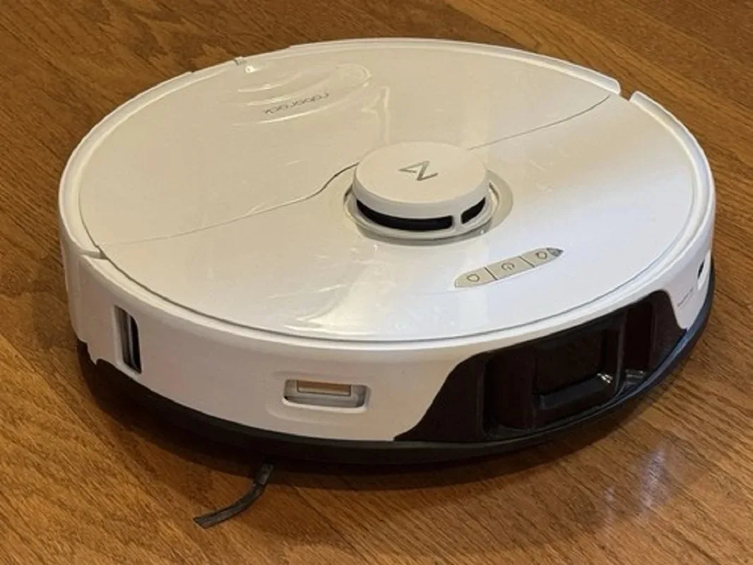 

СОВЕРШЕННО НОВЫЙ Roborock S8 Pro Ultra (только робот S8PU01-01) — отличное состояние