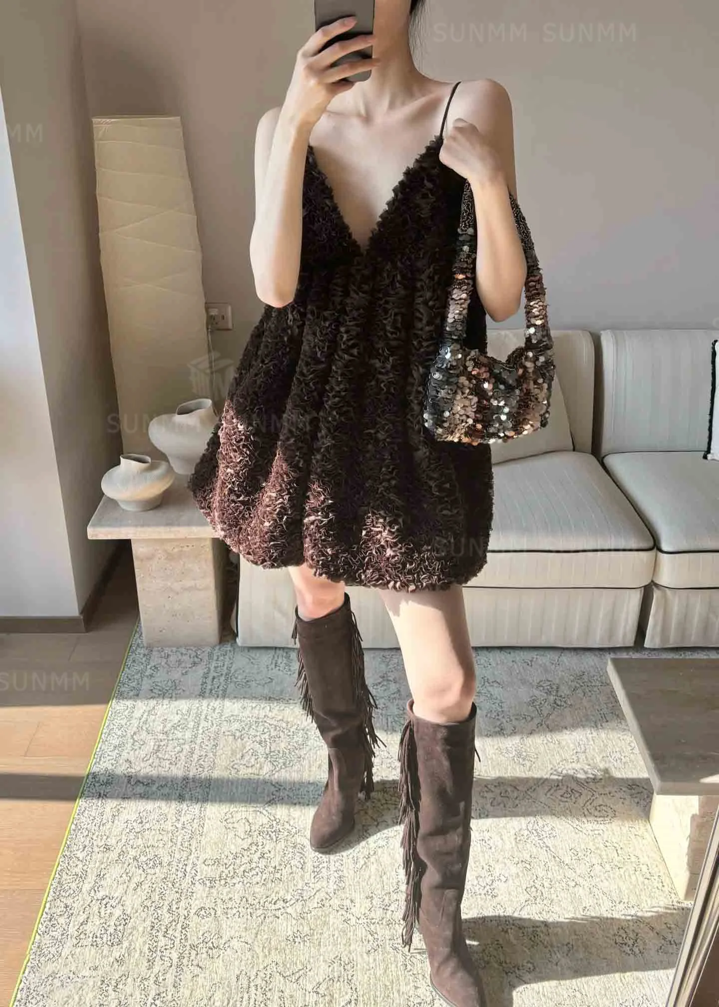 Robe à bretelles japonaise, Niche Senior, col en v, pétale tridimensionnel, taille haute, t-shirt noir mi-long, printemps été 2025