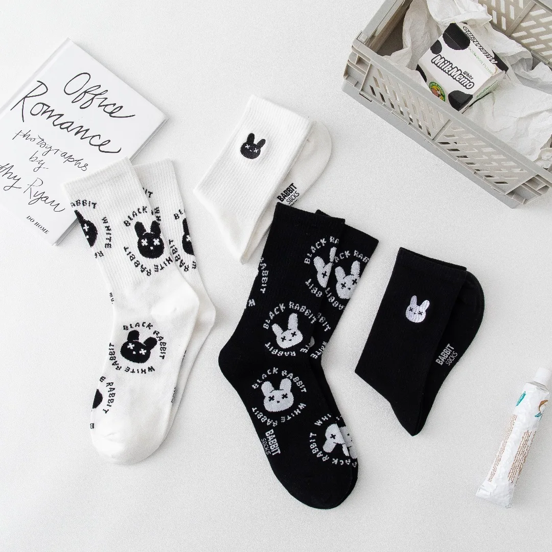 3/6 Pairs Women's High Quality Mid-tube Cotton Socks Autumn And Winter New Black And White Cute Bunny Embroidered Couple Socks