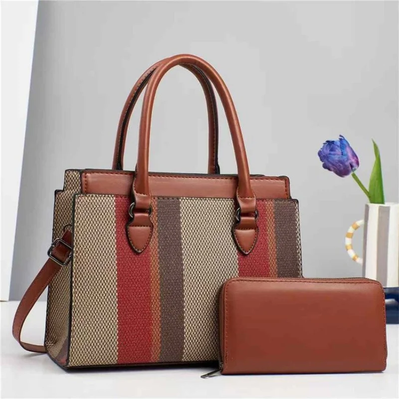 

Elegant Leather Shoulder Bag For Women, Messenger Bag Crossbody Style Handbag Luxury Brand Timeless Classic