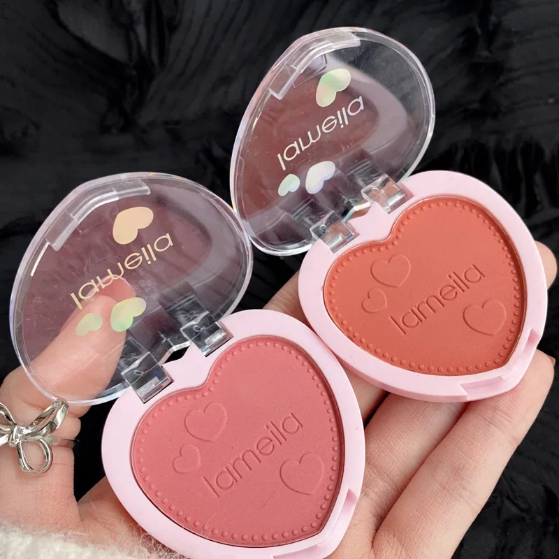 1Pcs Love Shaped Blush Waterproof Sweat-proof Blusher Natural Monochrome Blush Palette Long-lasting Face Contour Natural Makeup