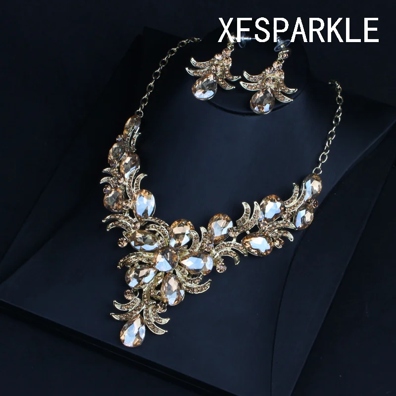 

2023 Over-the-top vintage necklace set women's luxury crystal party dress accessories