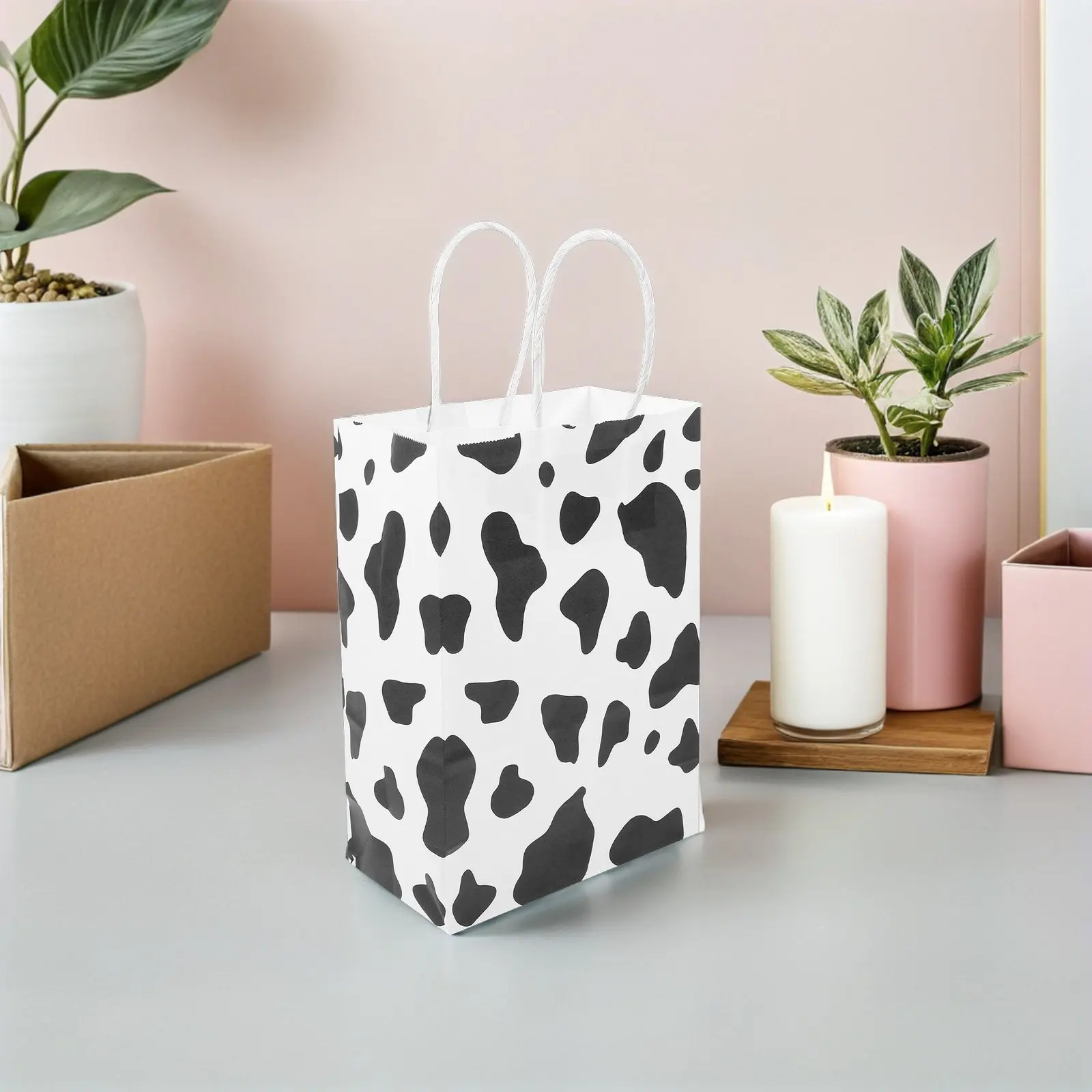 20Pcs Cow Print Kraft Paper Gift Bags Farmhouse Western Theme Sturdy Handle Reusable Candy Party Favor Goody Bag Set