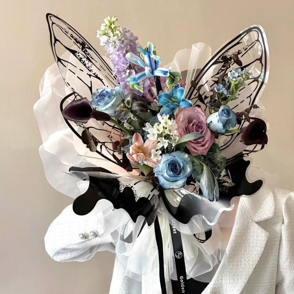 Fashionable Butterfly Shaped Bouquet Wrap Clear Plastic Material Floral Packaging Sheets For Celebration Gift Floral Decoration