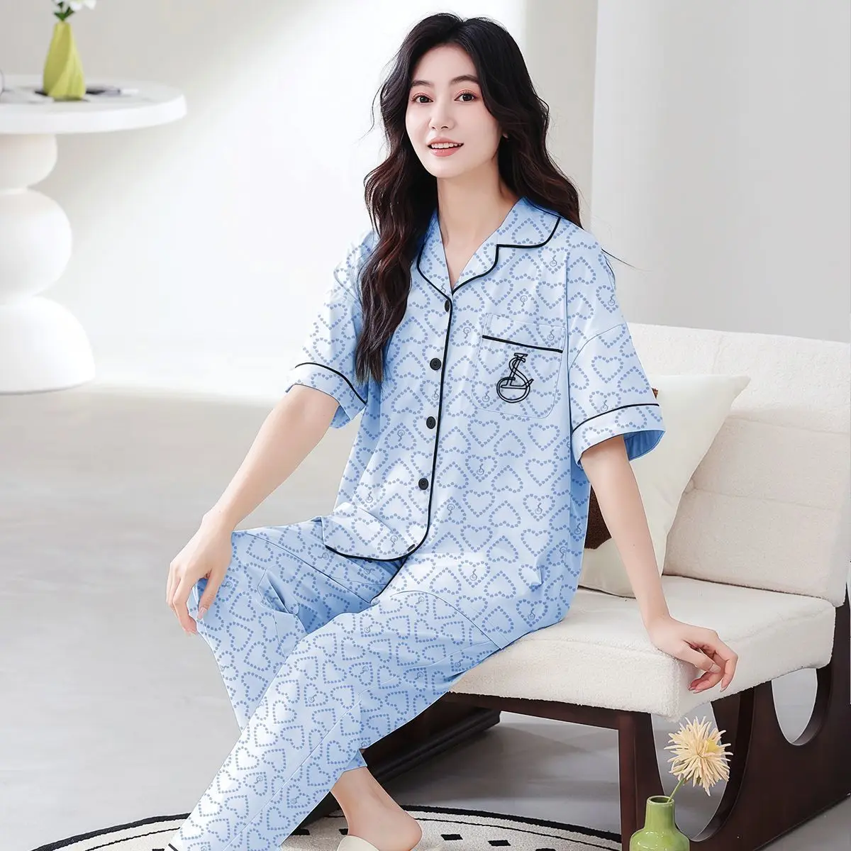 Plue Size 4xl Luxury Pijamas Women Short-sleeved Shorts Trousers Pyjamas Women 3pcs Sleepwear Love Design Simple Loungewear Set