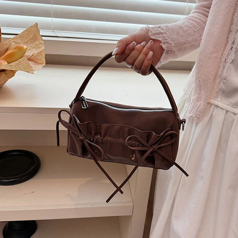 Schicke Umhängetasche mit Schleife und plissiertem Kordelzug, zylindrische Handtasche, Damen-Kissentasche mit abnehmbarem Riemen, Reißverschluss oben – Detail 23