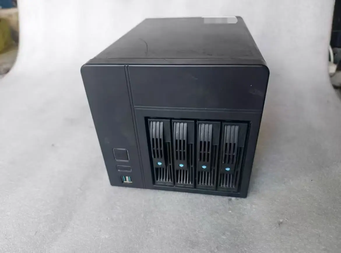 

NAS-4 Network Storage Chassis Cloud Storage Home To Build Online Office New Quality Assurance