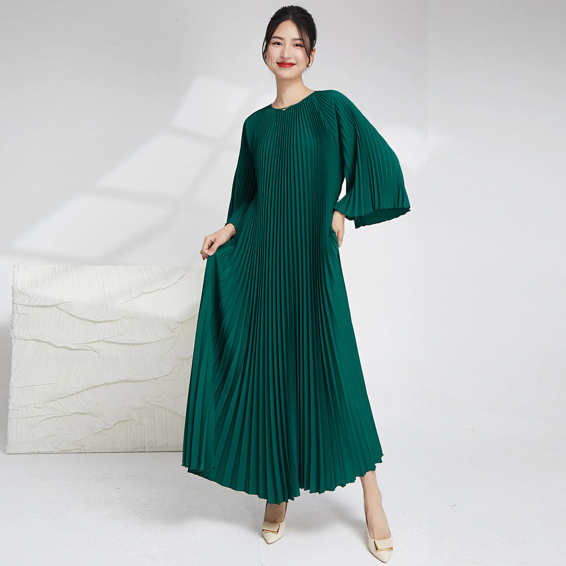 

Noble Light Luxury Dress Women's Spring/Summer New Style Temperament Loose Sun Pleated Lace Up Three House Pleated Long Dress