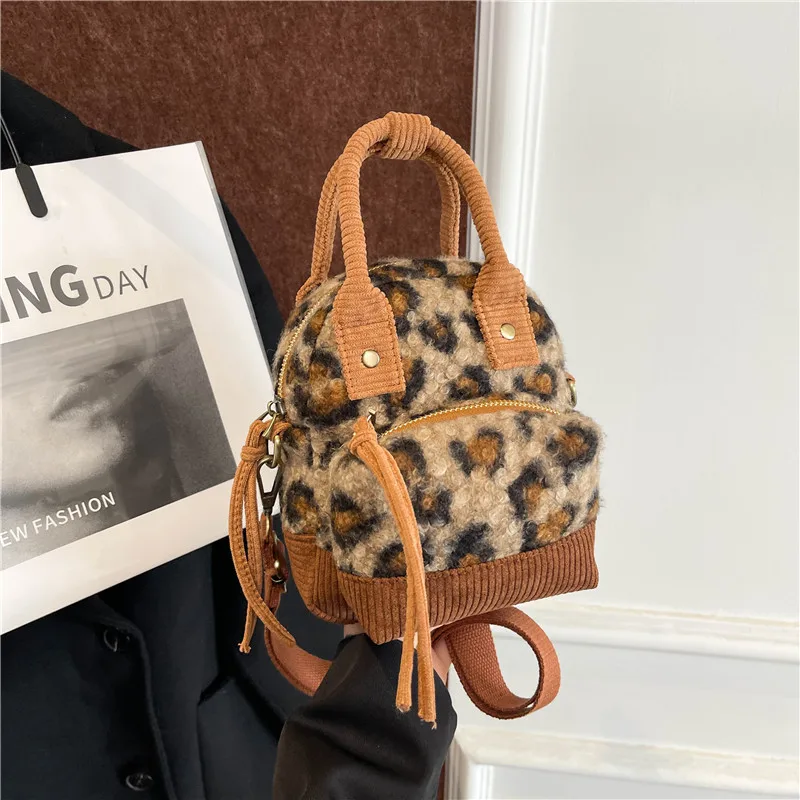 

2025 Kawaii Plush Shoulder Bag, Large Capacity Faux Fur Tote for Women, Cute Crossbody & Handheld Purse