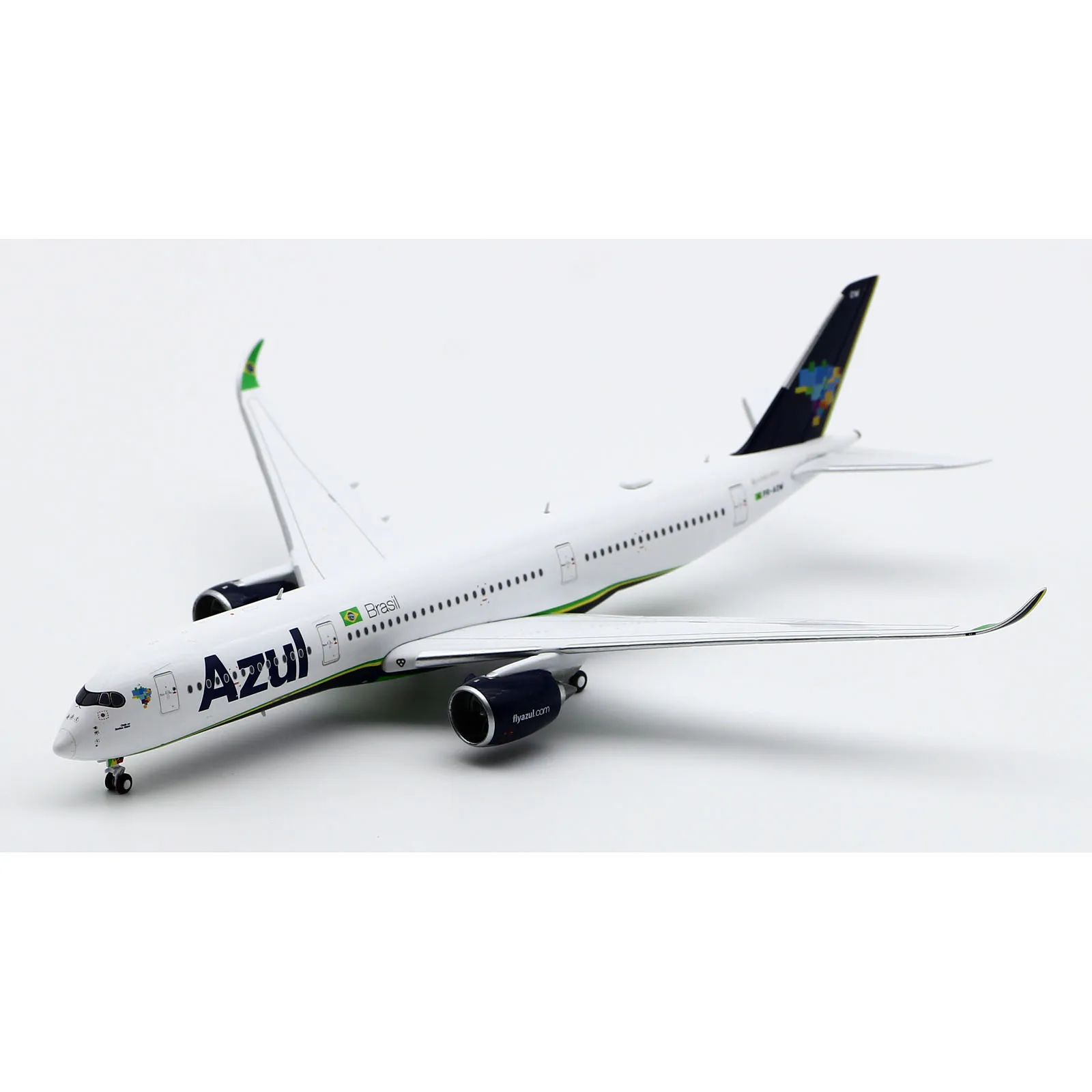 LH4323 Alloy Collectible Plane Gift JC Wings 1:400 Azul Airlines Airbus A350-900XWB Diecast Aircraft Jet Model PR-AOW With Stand