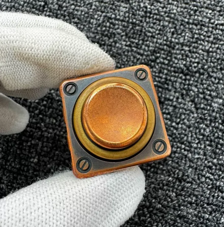 Used EDC Wanwu Decision Commander Purple Copper Fingertip Gyroscope fidget spinner metal decompression toy
