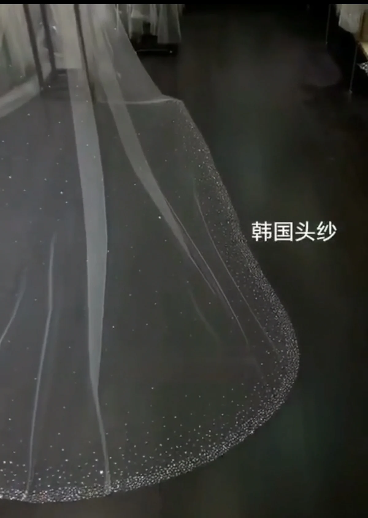 

Real Picture One Layer Crystal Veil off white Wedding Veil With Comb Crystal Bridal Veil MM