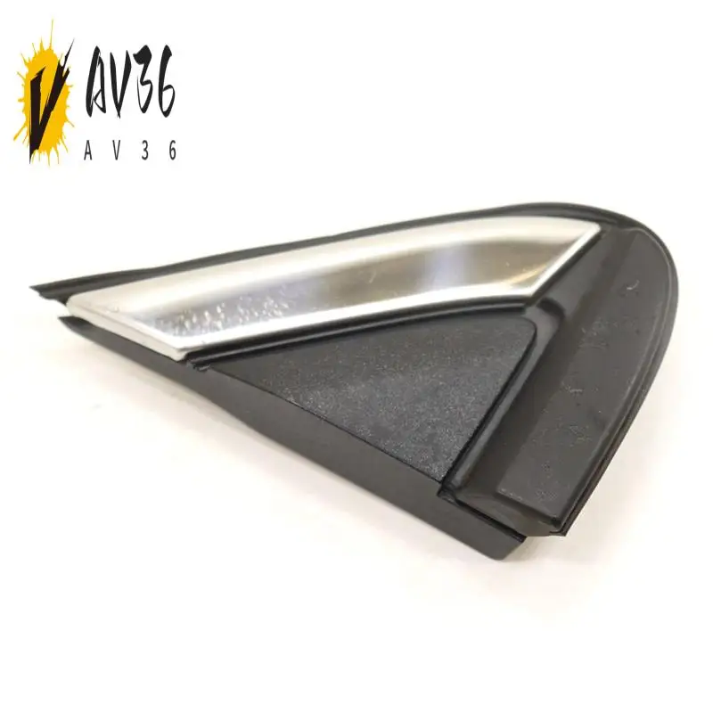 

AV36-Car Right Rearview Mirror Triangle Trim Plate For GMC 2018-2021 Car Parts 84107337