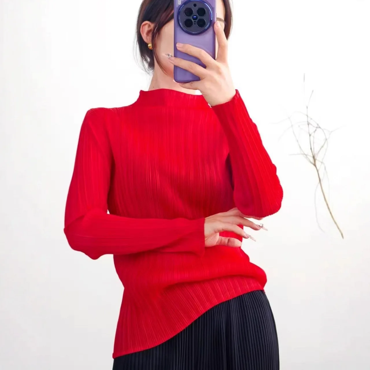 

Miyake Style Simple Solid Color Bottoming T-Shirt Women's Long Sleeve High Elasticity Slim Fit Versatile Solid Color Pleated Top