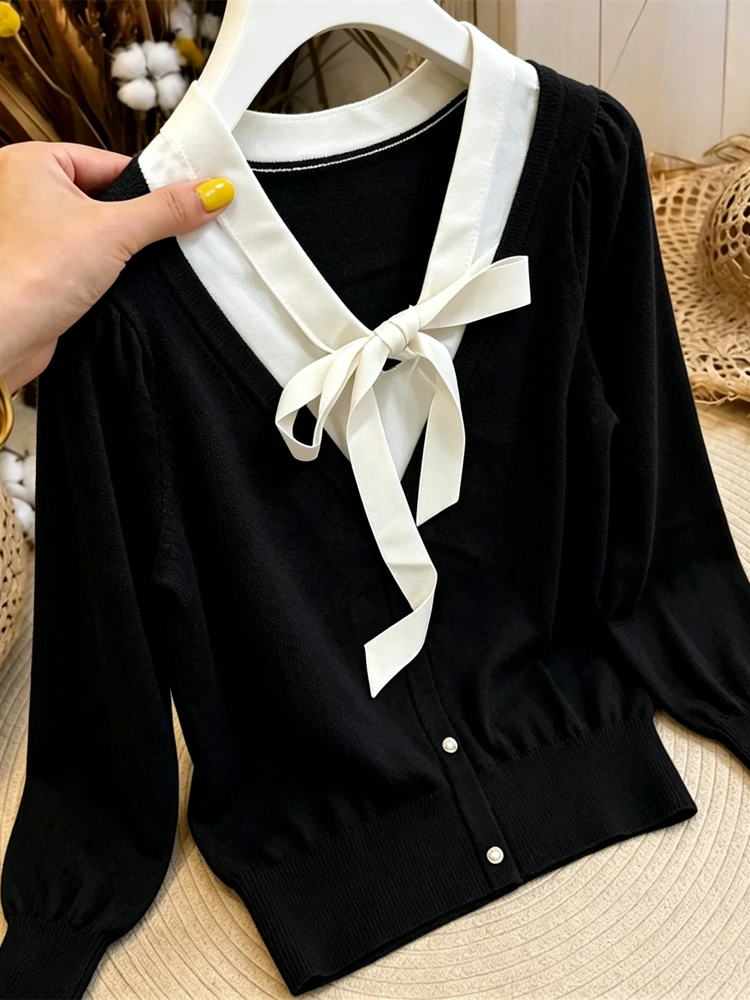 Korean Style V-Neck Knitwear  Knot Belt Women's Fashion Summer Single Button Soft Straight Tube Top Color Block