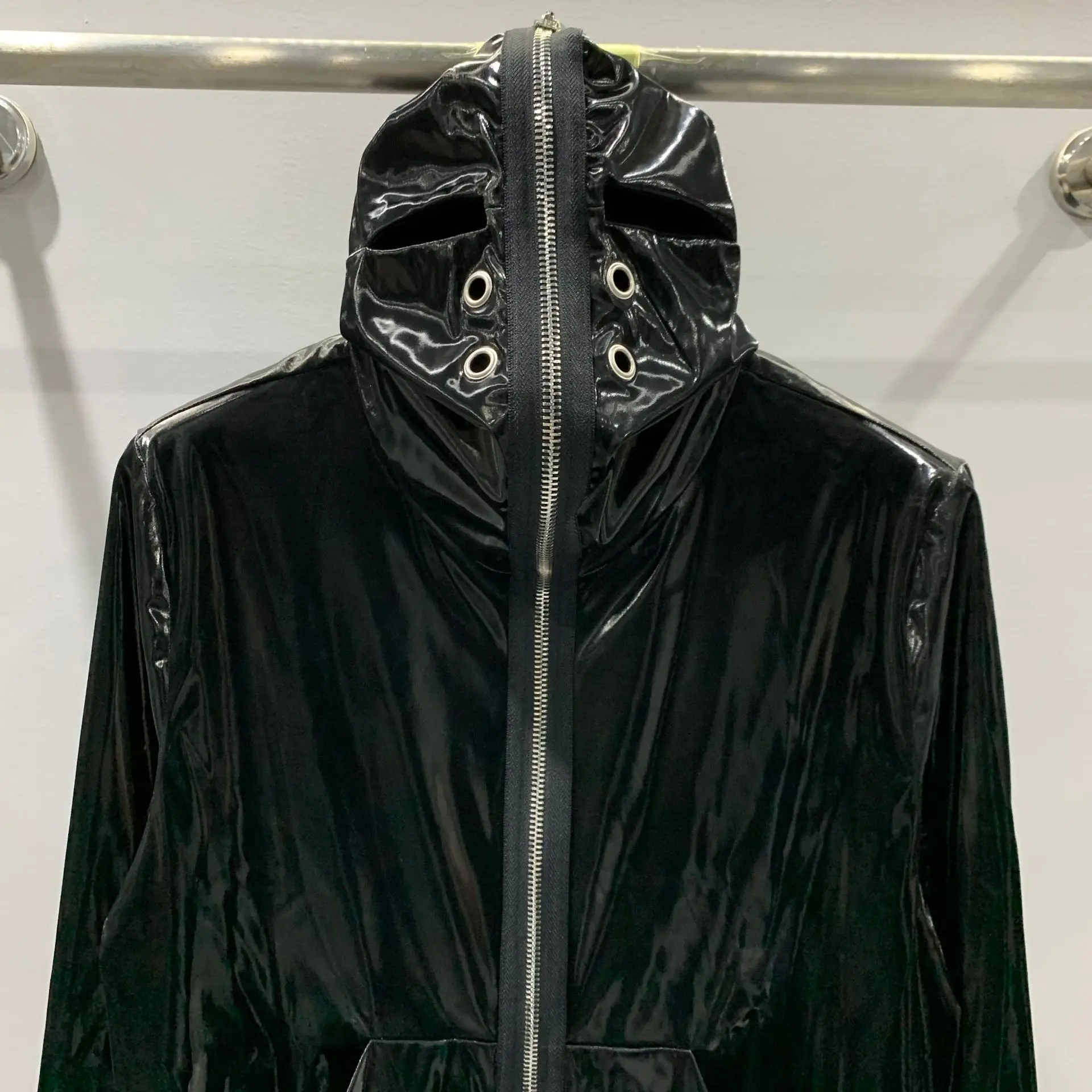 PFNW Runway Style Men\'s Darkwear New Glossy Zipper Hooded Black Jacket Unisex Long Sleeve Flutter Masked Coat Tide 2024 28W5607