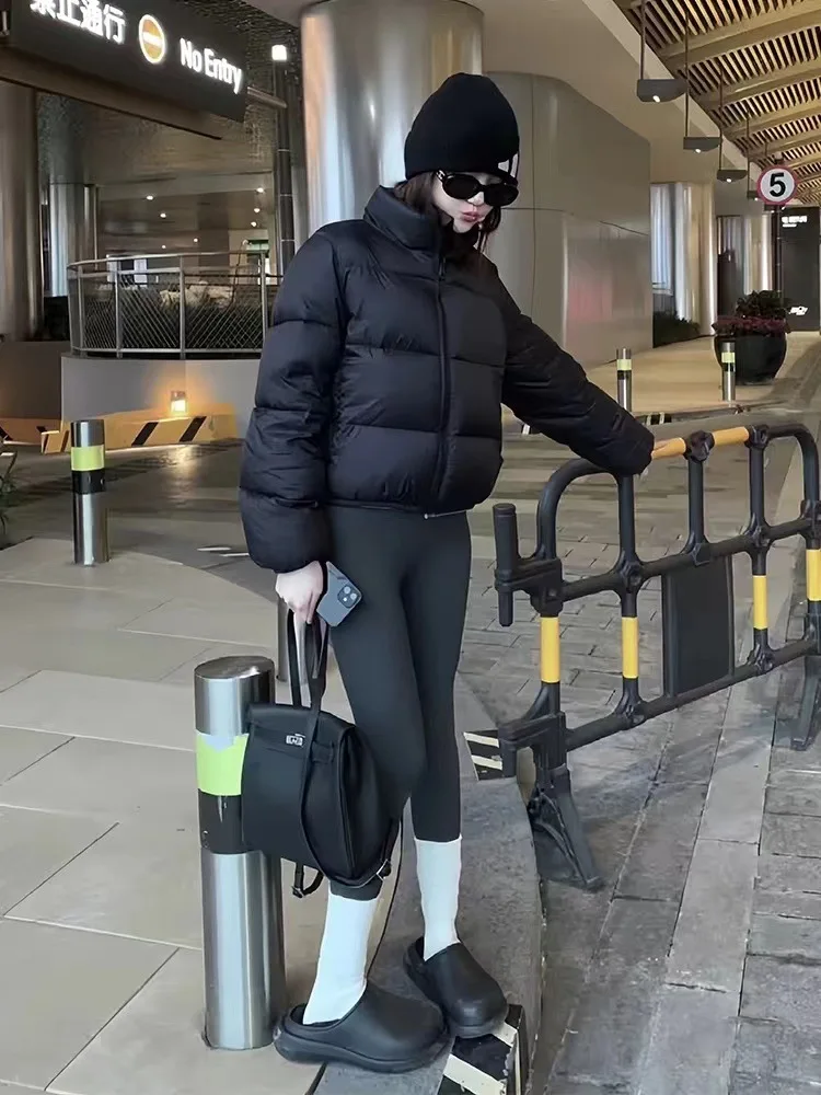 

Зима 2025, женская короткая куртка-пуховик, модное пальто в американском стиле с воротником-стойкой, мини-размер, вдохновленный Kendall Jenner