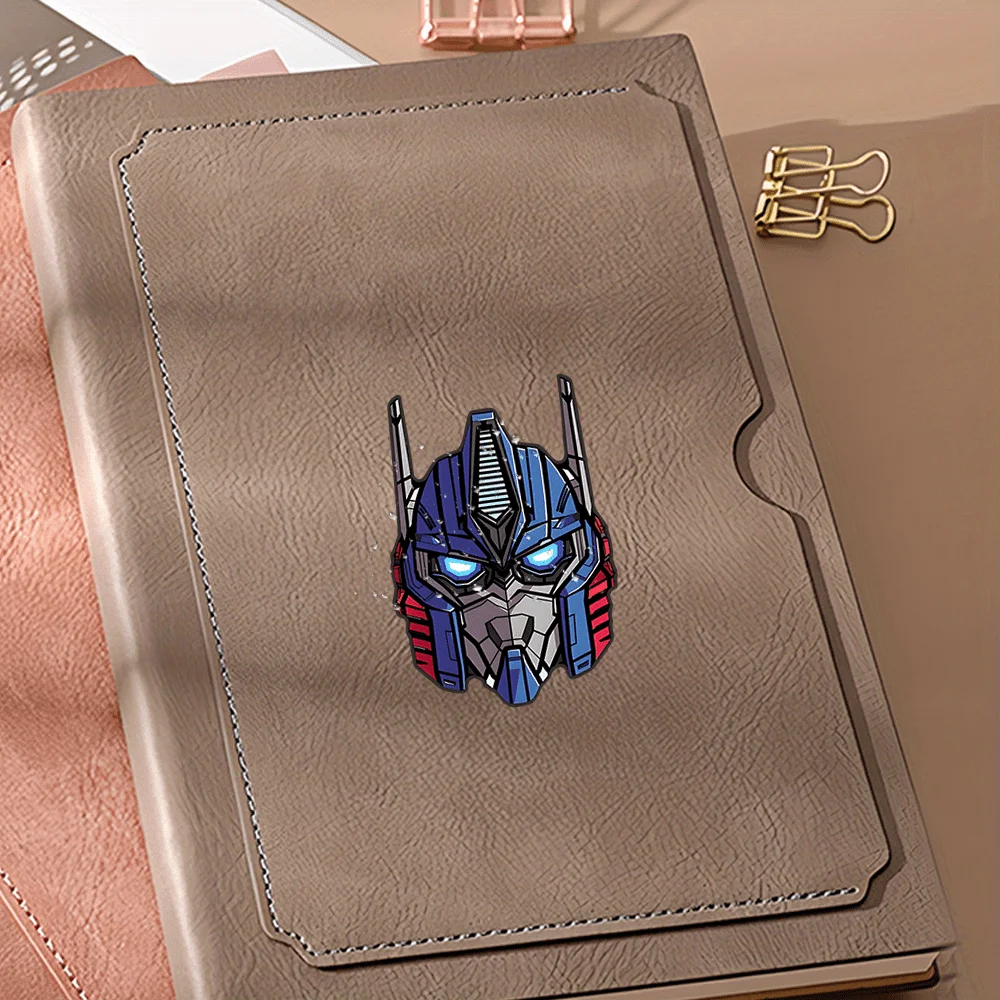 ملصق Transformers Optimus Prime الأنيق - لاصق عصري لحافظات الهواتف وحقائب الظهر وأجهزة الكمبيوتر المحمولة، رائع لمحبي ثقافة البوب