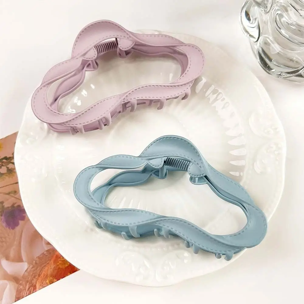 Shark Clip Metal Cloud Hair Claw Beach Headwear Ponytail Hair Barrettes Metal Cloud Hair Clip Hair Accessories Solid Color