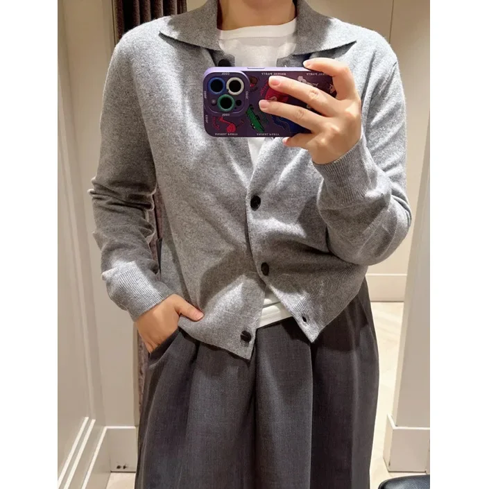 

Women's temperament commuter style versatile wool blend short version Polo neck knitted cardigan jacket 16A