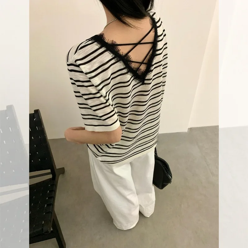 Spring and Summer 2026 New Elegant Sexy Lace Personalized Knitted Short-sleeved T-shirt Thin Unique Loose Backless V-neck Top