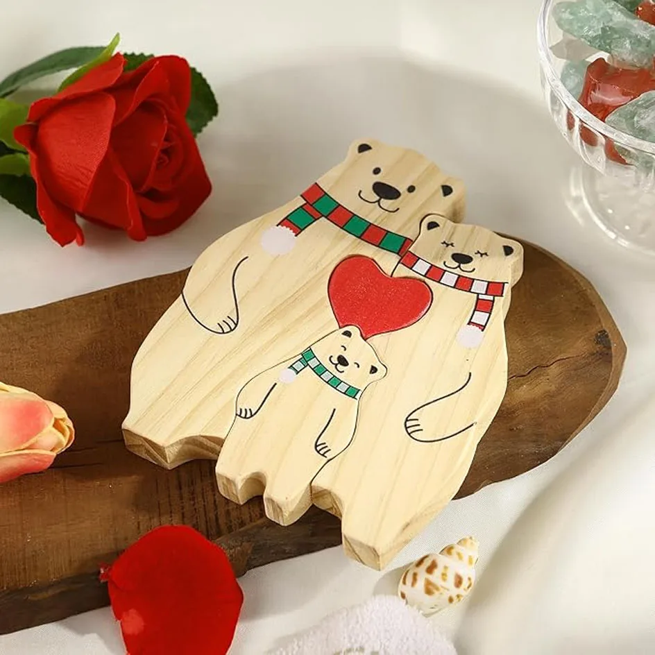 Winter New Personalized Wooden Color Bear Custom Family Name Puzzle Sculpture Christmas Unique Wooden Decor For Dad Mother's Day