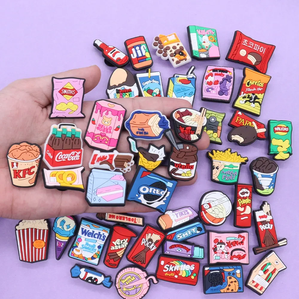 1 قطعة لذيذ كوكي المقلية الدجاج الشوكولاته بار الحلوى الأطفال بولي كلوريد الفينيل إبزيم حذاء السحر تسد اكسسوارات تناسب النساء الصنادل #1