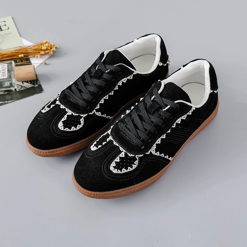 AIYUQI 2025 신상 여성 스니커즈 신발 미끄럼 방지 플랫 덱순 여성 신발 대형 사이즈 학생 레저 여성 신발