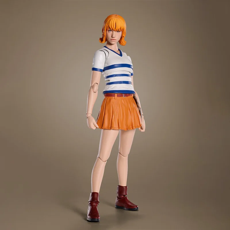 Bandai Original Genuine Figure One Piece Season 1 Model Kit SHF Nami Collection Action Figure Model for Children's Toys Gifts
