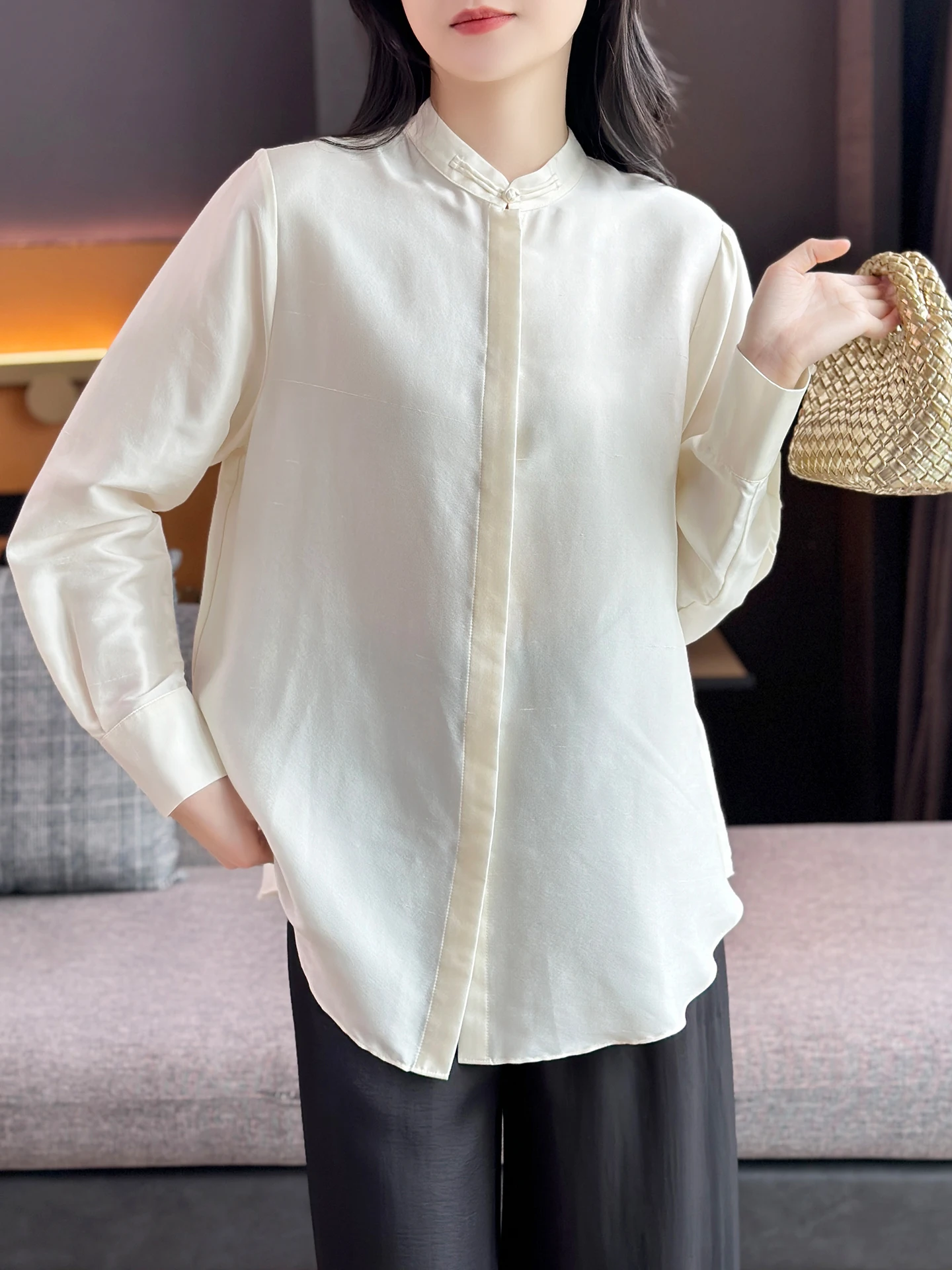 

Женская модная весенняя рубашка Zuozhujia из двойного шелка с длинным рукавом, свободного кроя, с воротником-стойкой, на пуговицах