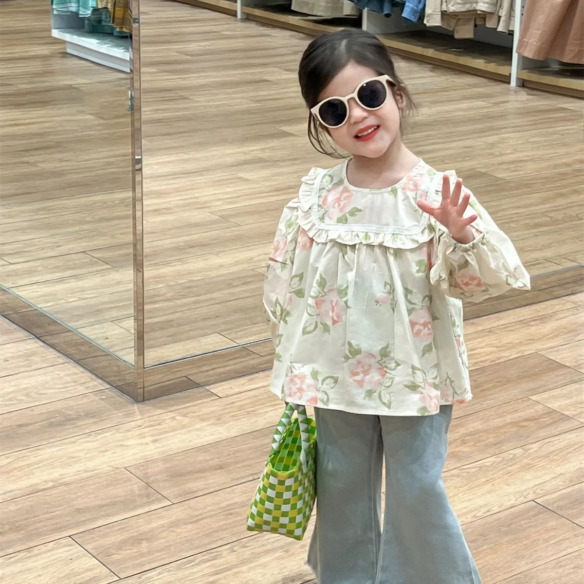 Korean Version of Girls' Spring and Autumn Square Lace Doll Collar Long-sleeved Shirt Fringed Jeans Two-piece Set