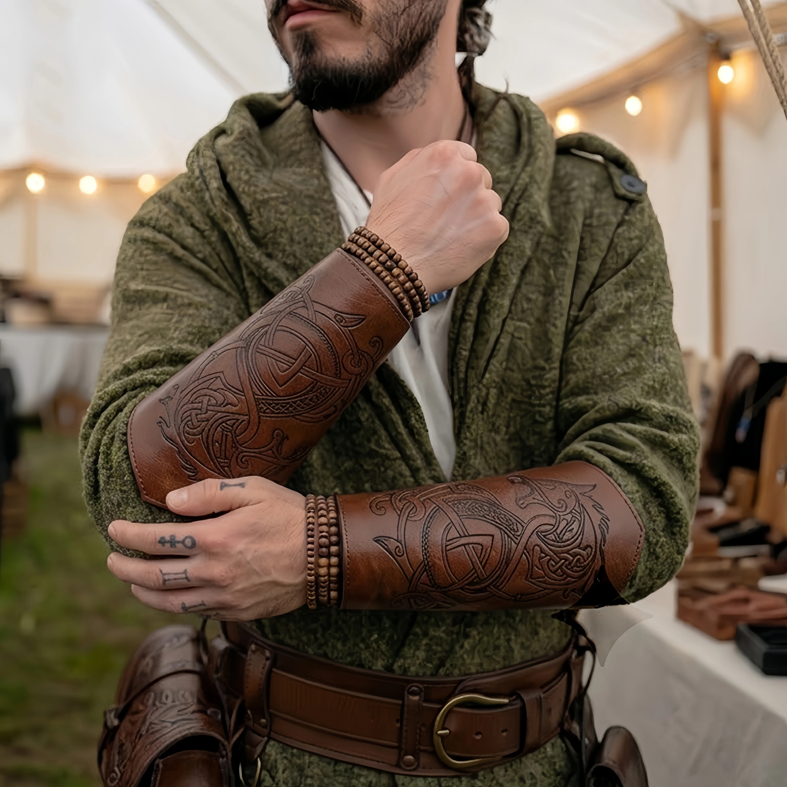 Medieval Viking Style Dragon Totem Wrist Guards Vintage Pu Leather Armor Arm Warmers Pirate Knights Bracers for Renaissance Fairs Halloween LARP Cosplay Party