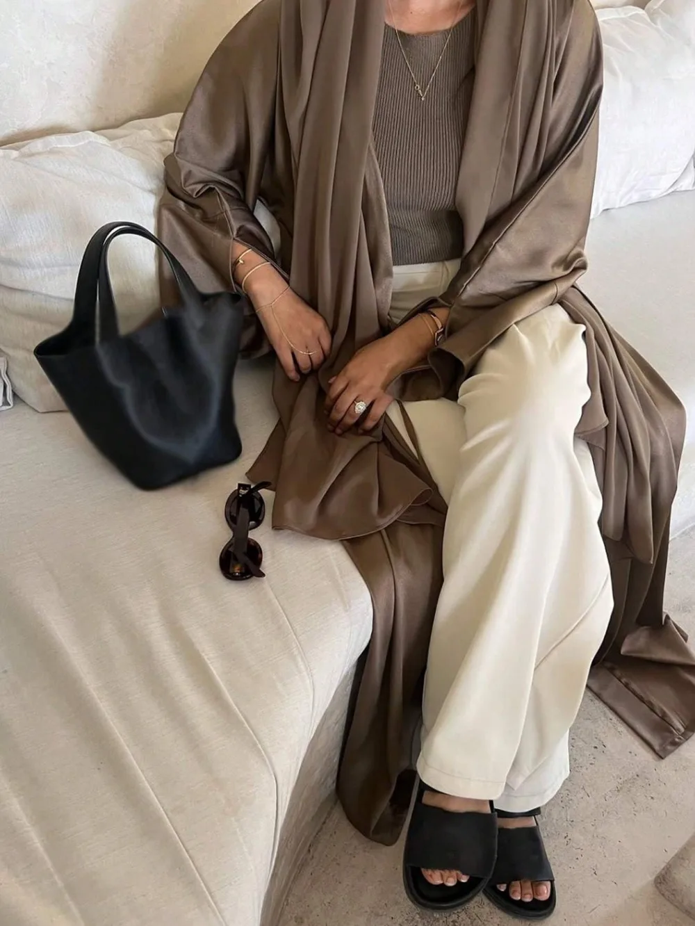 Vêtements ethniques d'âge moyen à manches longues à lacets Abaya ample femmes musulmanes Abayas décontracté solide caftan islamique Maxi robes Jilbabs