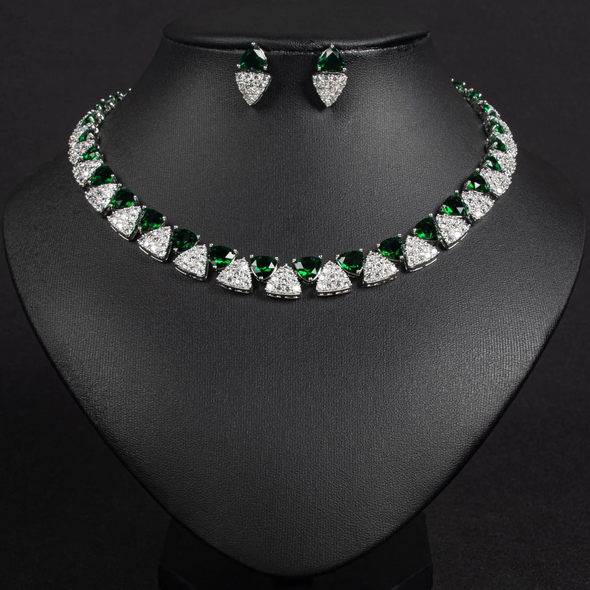 Women's Cold Style Simple Individual Jewelry Necklace with Colorful Zircon Red Earrings Set Collarbone Chain Accessory