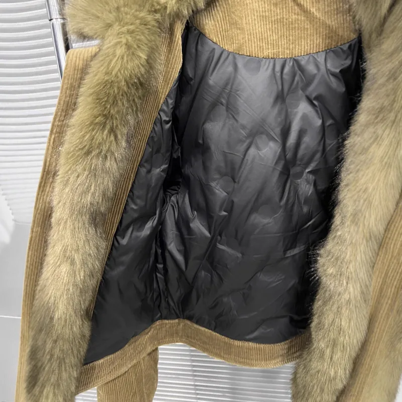 HKSH خريف شتاء جديد إمرأة معطف دافئ انفصال الفراء طوق واحدة الصدر جيوب سروال قصير ريترو أنيق سترة سميكة HK16355