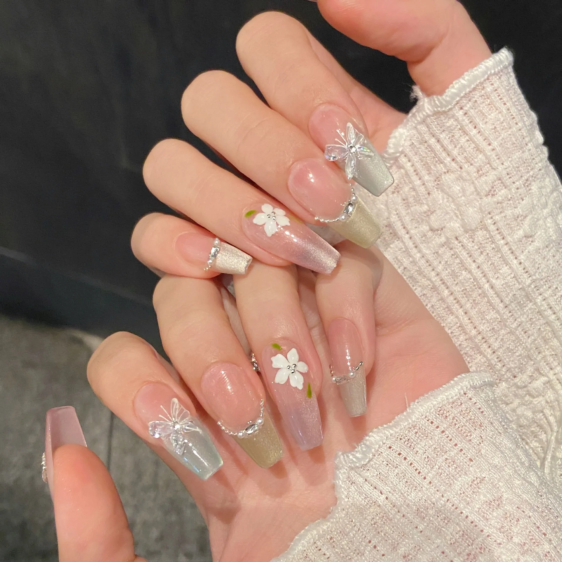 10 قطعة الصحافة اليدوية على الأظافر الوردي الأخضر الفرنسية عين القط الأظافر وهمية يمكن ارتداؤها قابلة لإعادة الاستخدام الأظافر الكورية كاذبة مع ديكور الفراشة #4