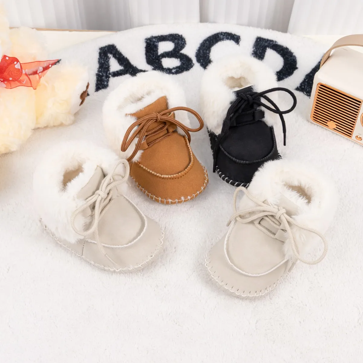 

Baby Autumn Winter Boots Baby Girl Boy Winter Warm Shoes Solid Fashion Toddler Fuzzy Balls First Walkers Kid Shoes 0-18M