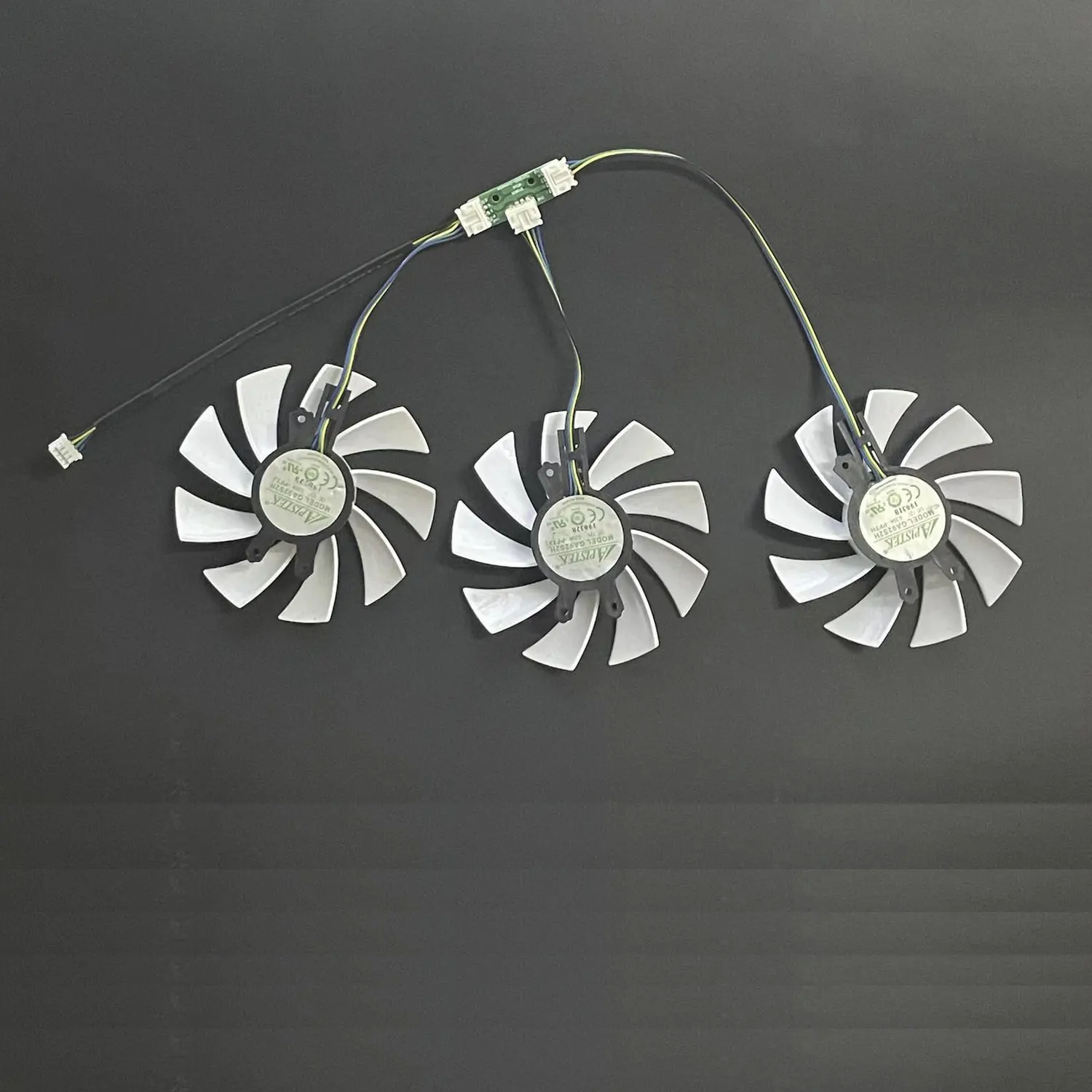 

Brand new 3 FAN 4PIN DC 12V 0.35A GA92S2H GTX1080TI GPU fan for Galax GTX 1060 1070 1080 Ti Court graphics card cooling fan